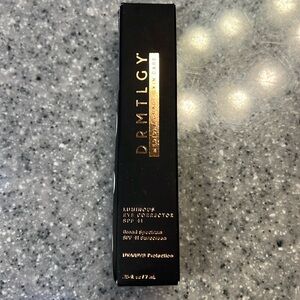 DRMTLGY Luminous Eye Corrector